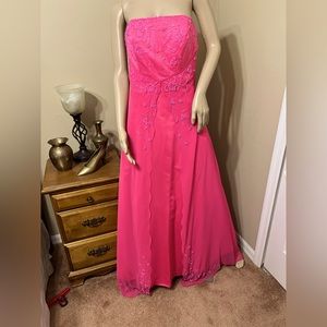 Pictures don’t do this dress justice!  Fuchsia beading all over.  Strapless.